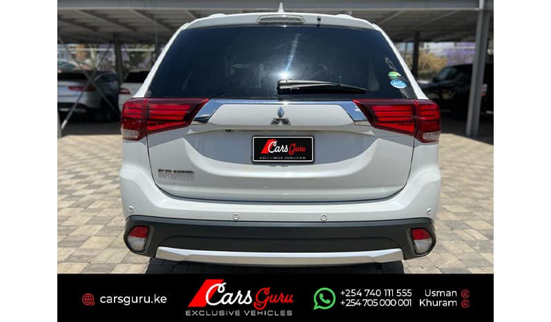 2015 Mitsubishi Outlander Nikk image-2