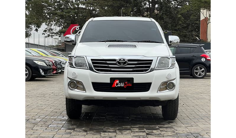 2014 Toyota Hilux Vigo Champ G image-1
