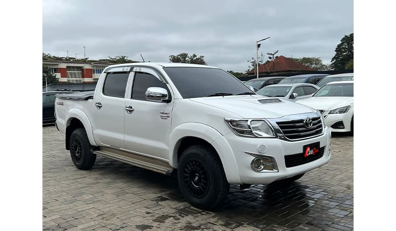 2014 Toyota Hilux Vigo Champ G image-4