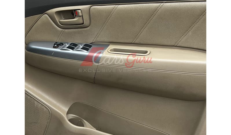 2014 Toyota Hilux Vigo Champ G image-9