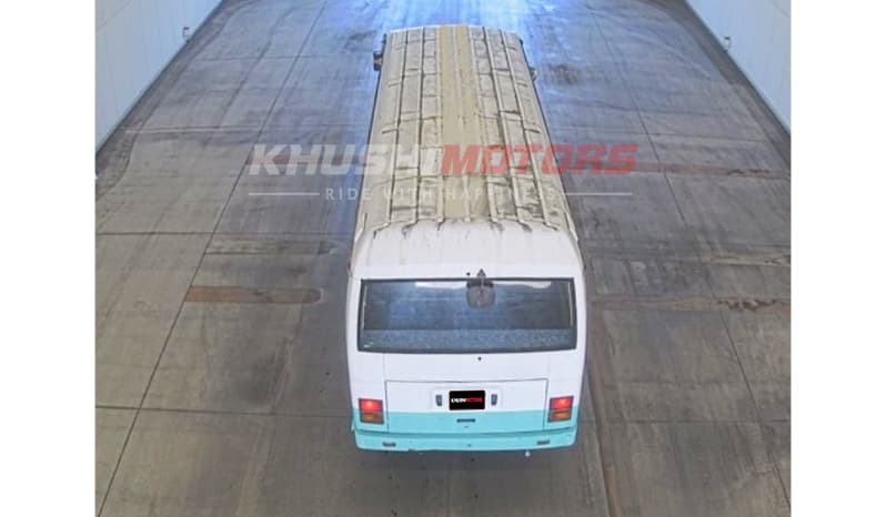 1992 Nissan Civilian Bus image-4