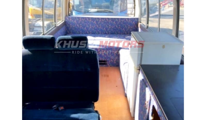 1992 Nissan Civilian Bus image-6