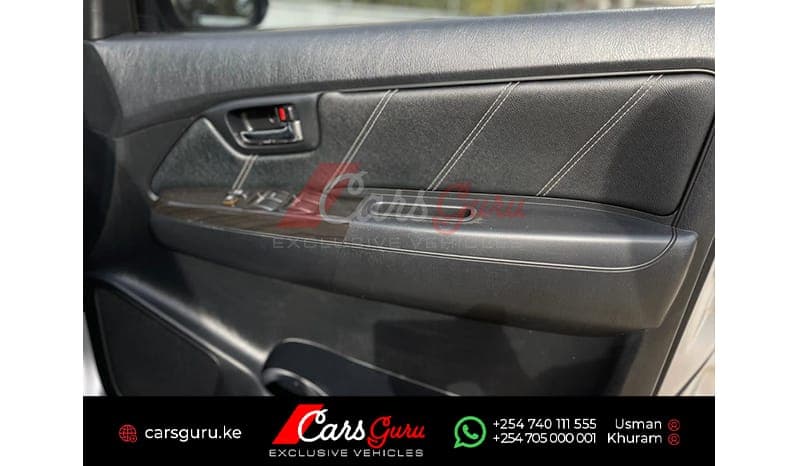 2015 Toyota Fortuner V image-6