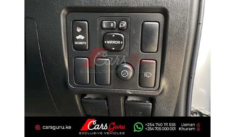 2015 Toyota Fortuner V image-8