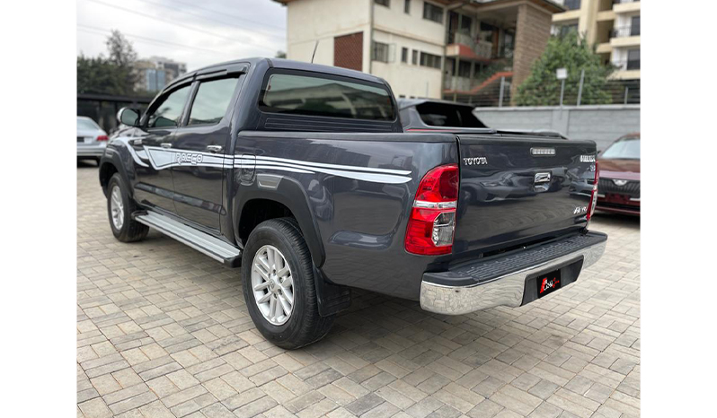 2016 Toyota Hilux image-5