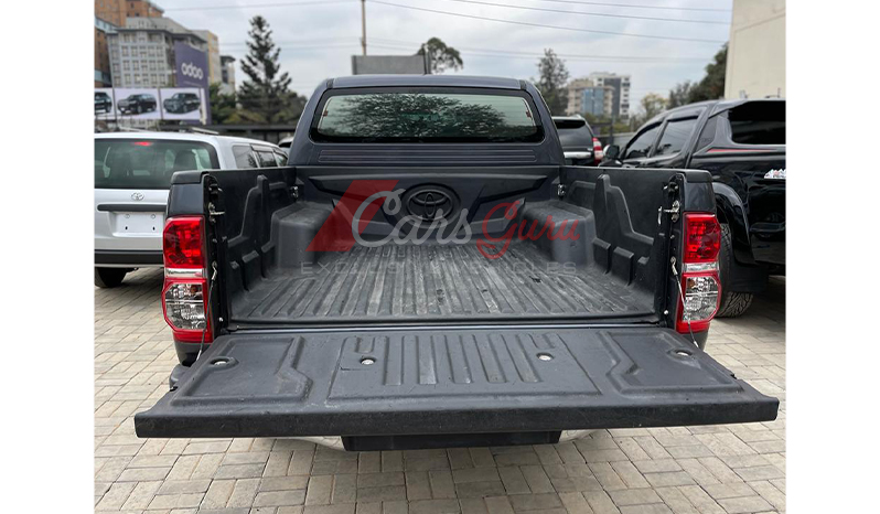 2016 Toyota Hilux image-6