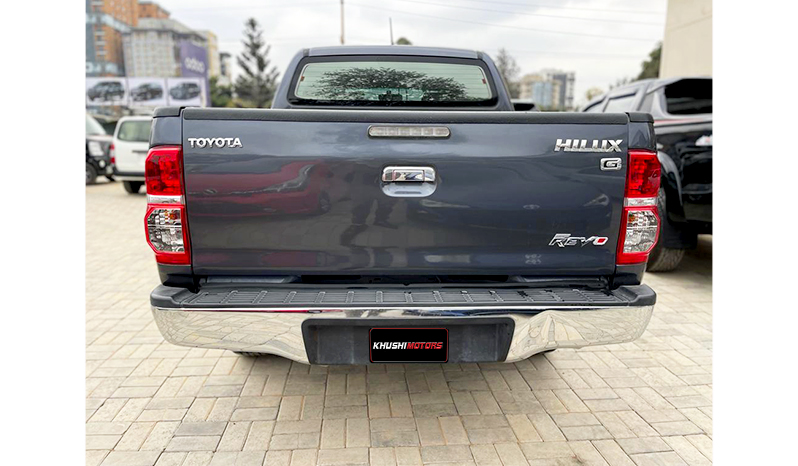 2016 Toyota Hilux image-12
