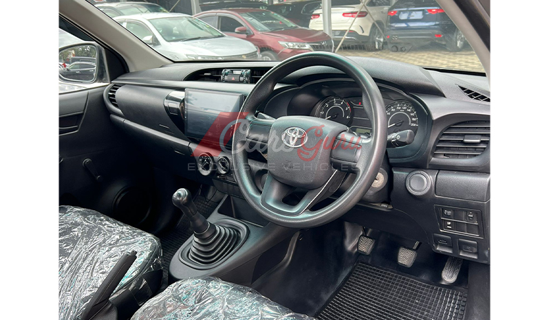 2016 Toyota Hilux Revo image-5