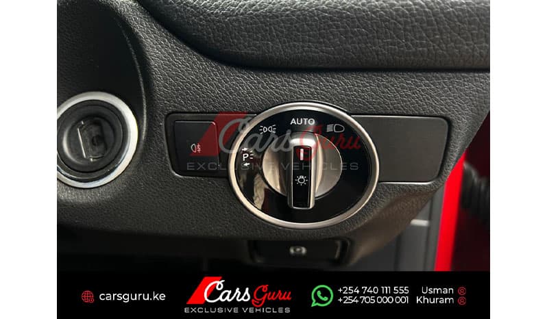 2013 Mercedes-Benz CLA-Class CLA180 image-10