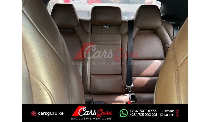 2013 Mercedes-Benz CLA-Class CLA180 image-11