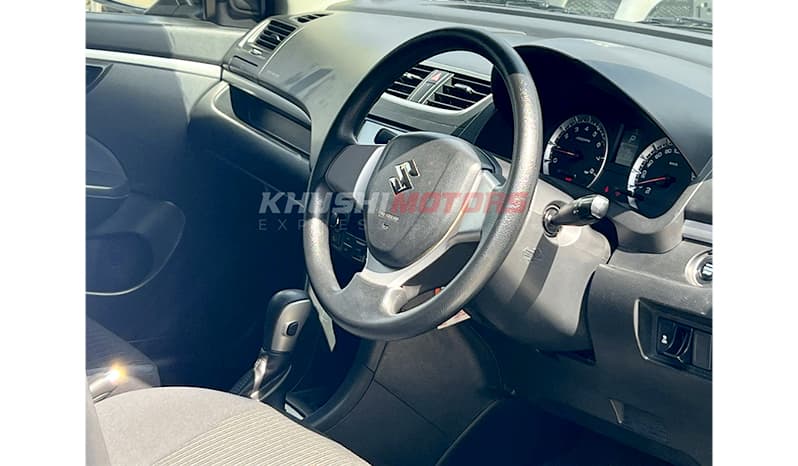 2015 Suzuki Swift XG image-5