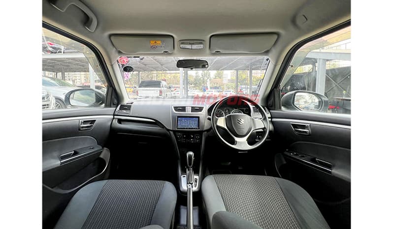 2015 Suzuki Swift XG image-6
