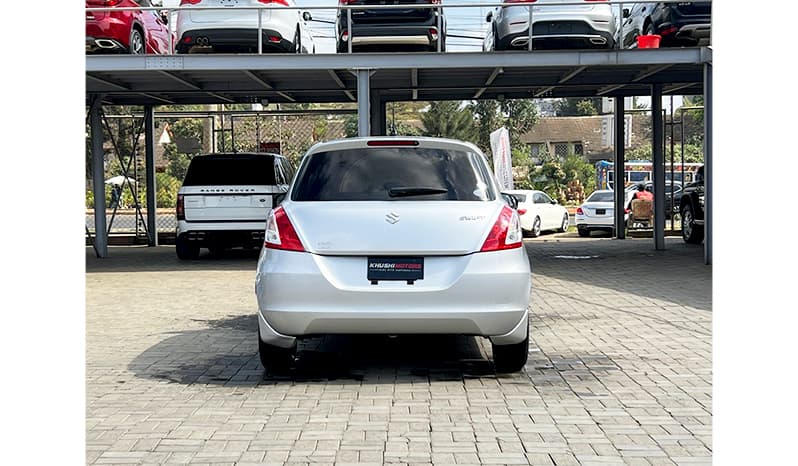 2015 Suzuki Swift XG image-10