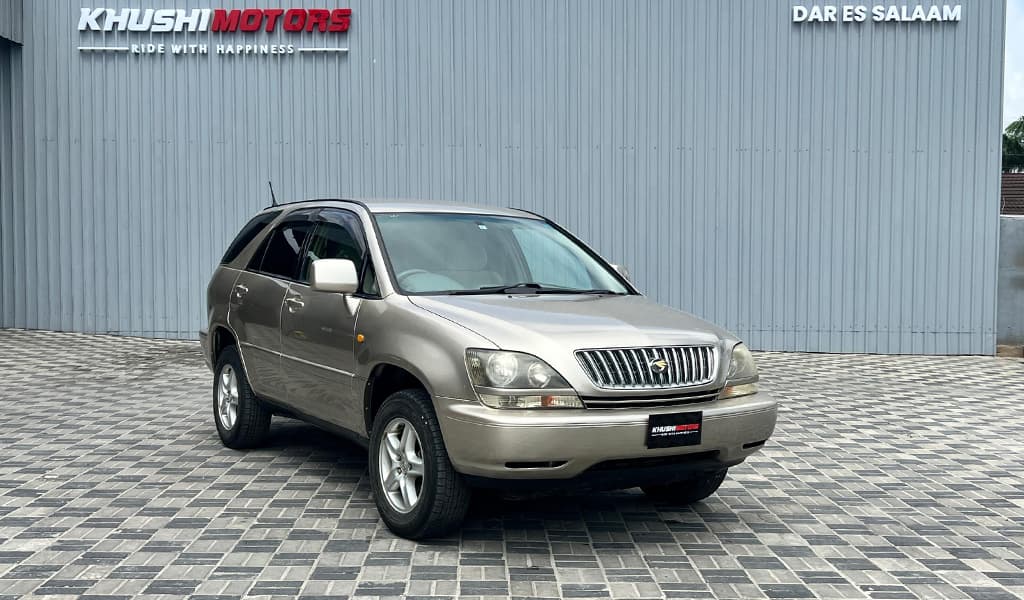 1998 Toyota Harrier image-1