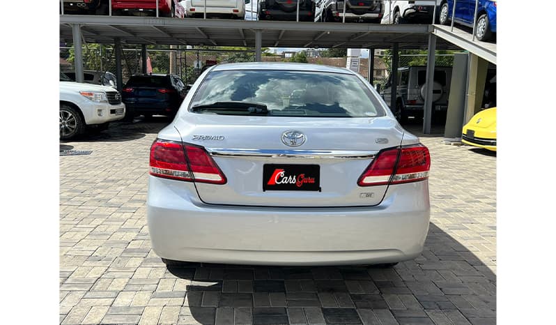 2017 Toyota Premio image-3
