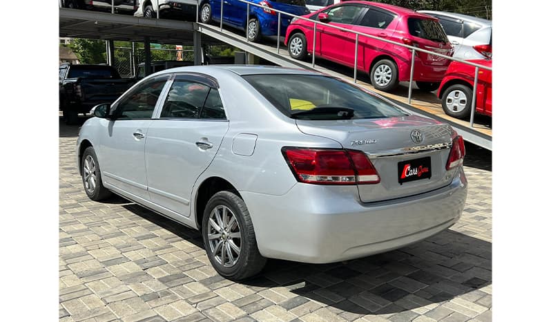 2017 Toyota Premio image-5