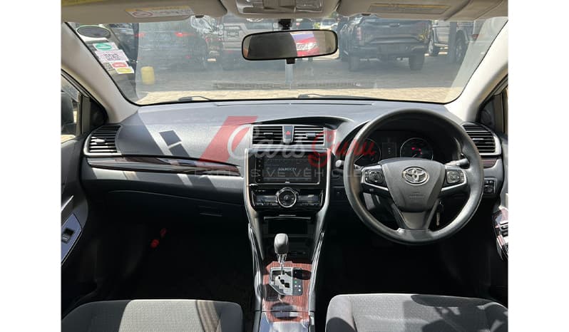 2017 Toyota Premio image-6