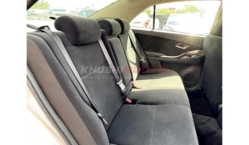 2017 Toyota Premio image-16