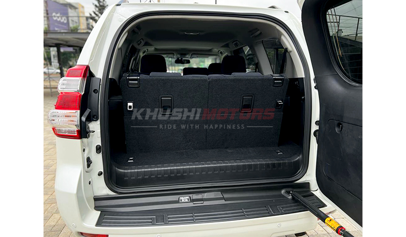 2015 Toyota Land Cruiser Prado TZ image-29