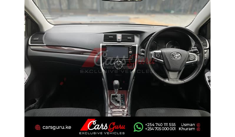 2017 Toyota Premio XL image-5