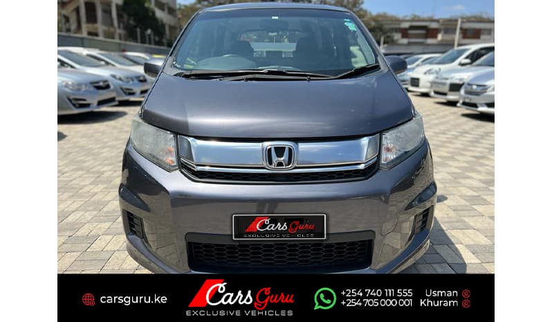 2015 Honda Freed Spike G image-1