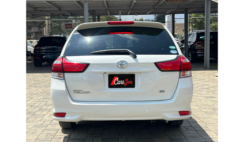 2015 Toyota Fielder G image-2