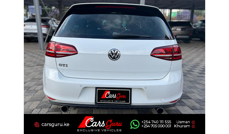 2015 Volkswagen Golf Variant GTI image-2