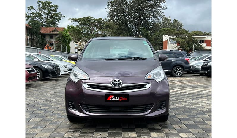 2015 Toyota Ractis G image-1