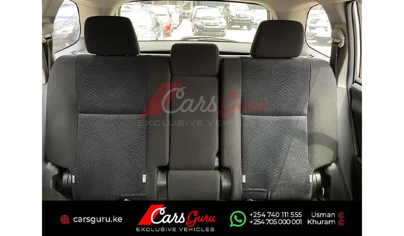 2015 Toyota Fielder G image-9