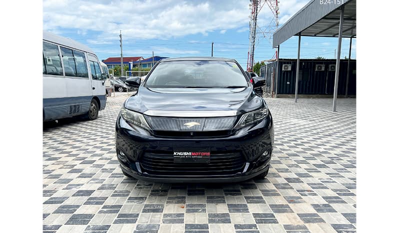 2014 Toyota Harrier image-1