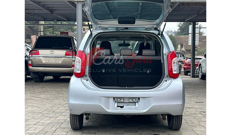 2015 Toyota Passo X image-4