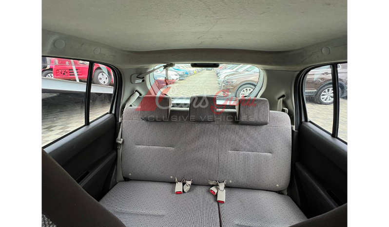 2015 Toyota Passo X image-7
