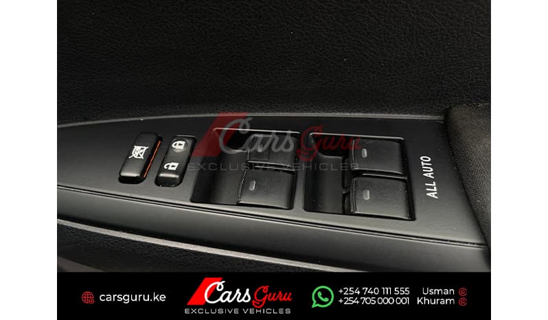 2015 Toyota Fielder Hybrid G image-7