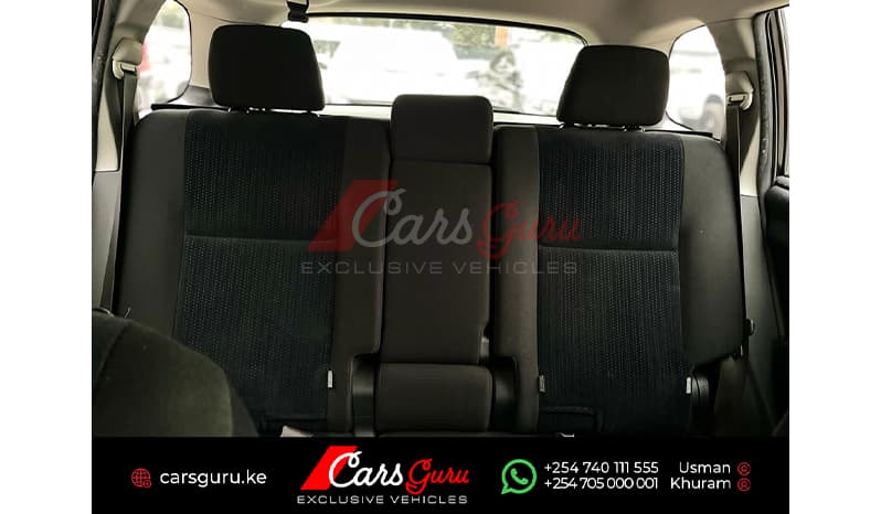 2015 Toyota Fielder Hybrid G image-10