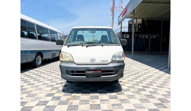 2002 Toyota Townace image-1