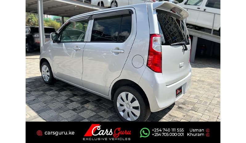 2015 Suzuki Wagon R FX image-4