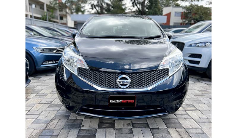 2015 Nissan Note Safety XV SEL image-1