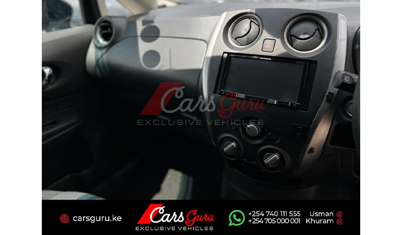 2015 Nissan Note Safety XV SEL image-8