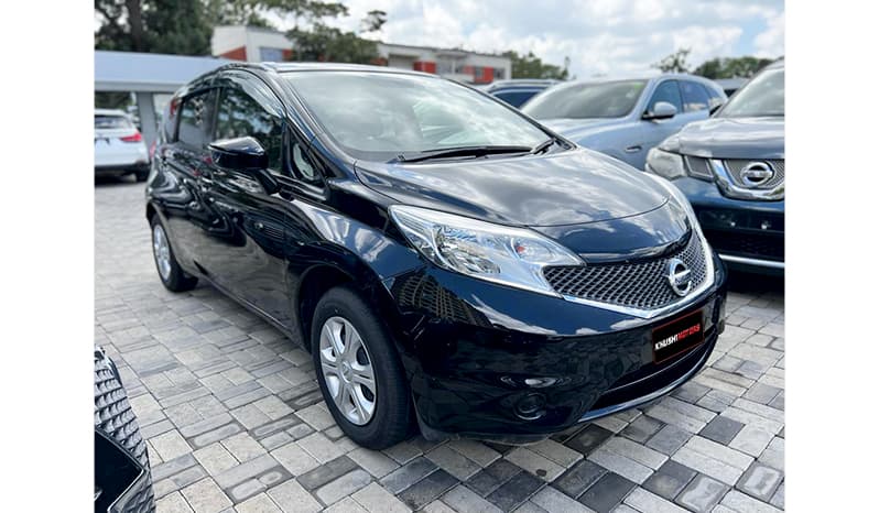 2015 Nissan Note Safety XV SEL image-13