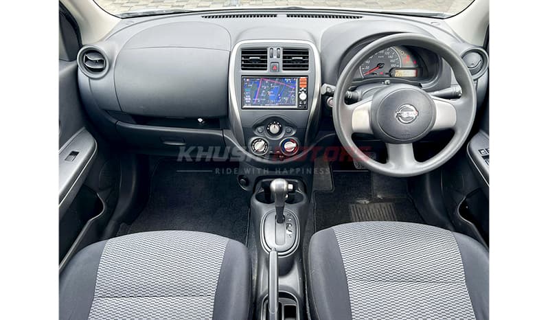 2015 Nissan March Base image-13