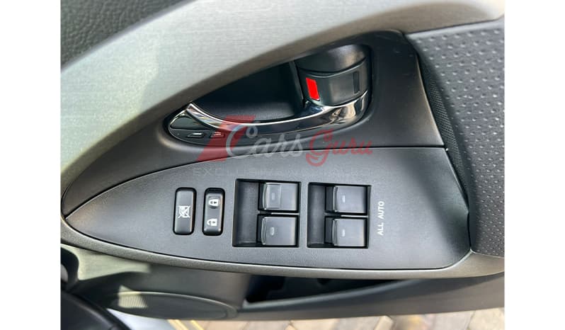 2016 Toyota RAV4 Style image-15