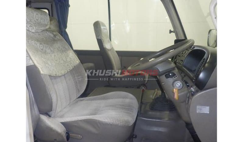 1994 Toyota Coaster image-4