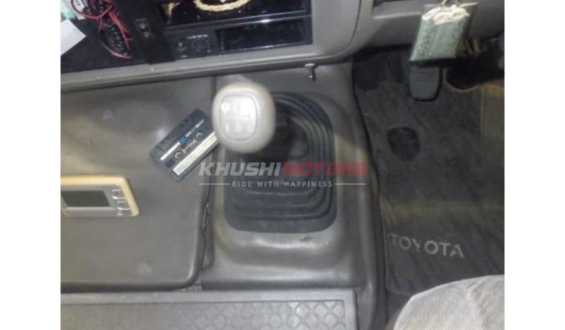 1994 Toyota Coaster image-5