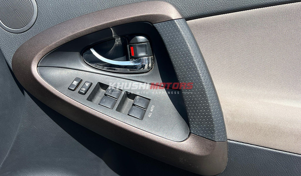 2007 Toyota Vanguard image-14