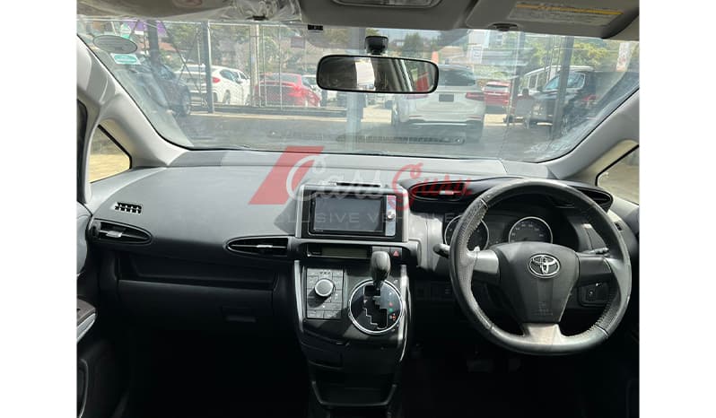 2016 Toyota Wish S image-9