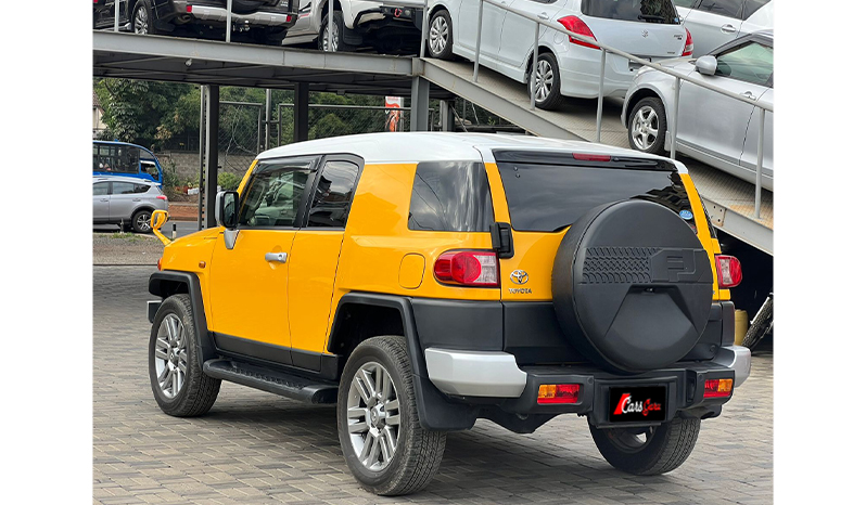 2016 Toyota Fj Cruiser Color Package image-4