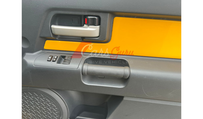 2016 Toyota Fj Cruiser Color Package image-8