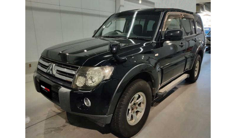 2006 Mitsubishi Pajero image-3