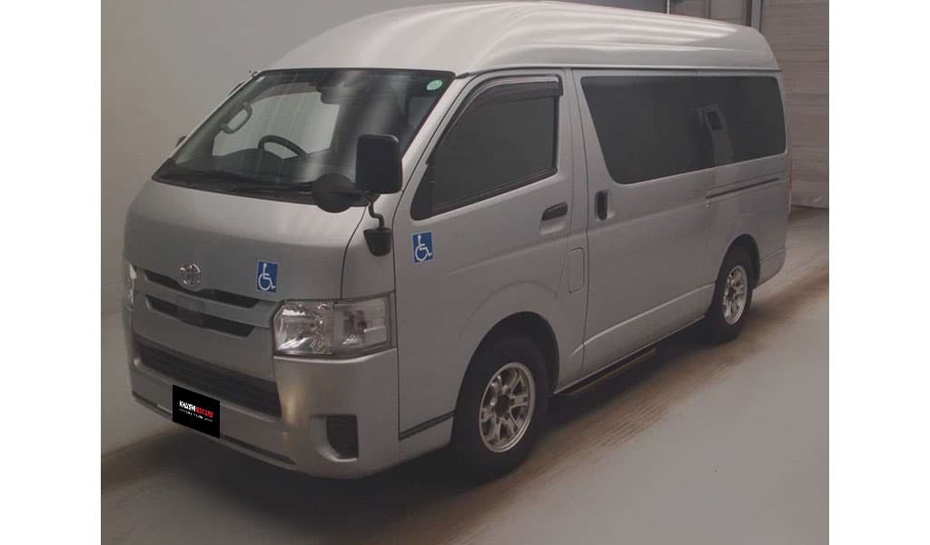 2018 Toyota Regius Van Wheel Chair Equipped image-2