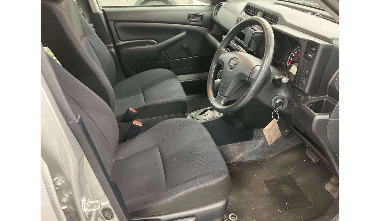2019 Toyota Probox DX Comfort image-5
